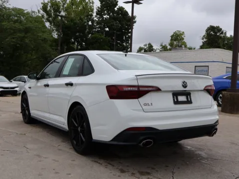 More photos of 2024 Volkswagen Jetta GLI 40th Anniversary Edition at Jay Wolfe Honda, MO