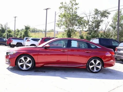 More photos of 2020 Honda Accord Sedan Touring at Jay Wolfe Honda, MO