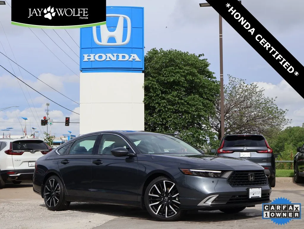 Gray 2023 Honda Accord Hybrid Touring for sale in Kansas City, MO