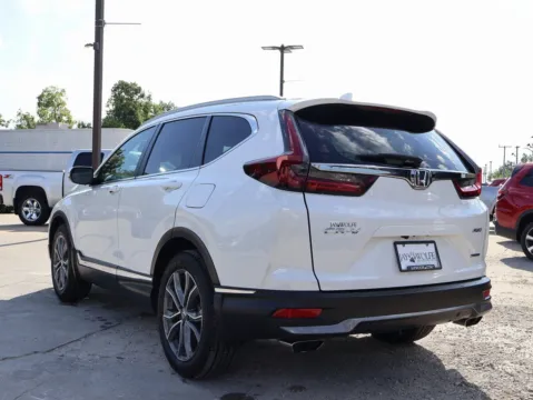 More photos of 2022 Honda CR-V Touring at Jay Wolfe Honda, MO