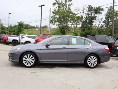 More photos of 2015 Honda Accord Sedan EX-L at Jay Wolfe Honda, MO
