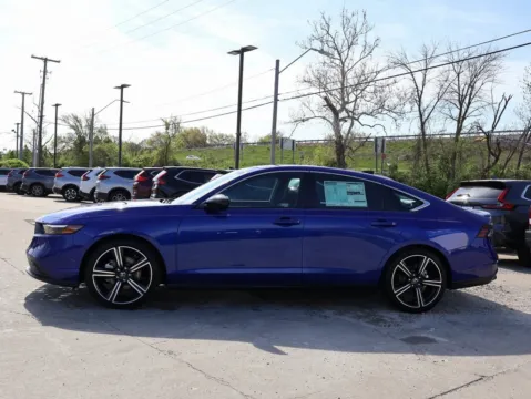 More photos of 2025 Honda Accord Hybrid Sport at Jay Wolfe Honda, MO