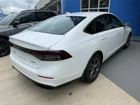 More photos of 2025 Honda Accord Hybrid EX-L at Jay Wolfe Honda, MO