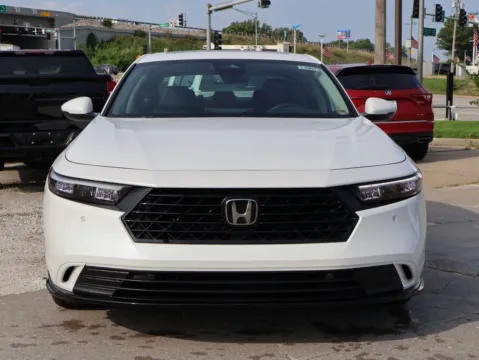 Photos of 2025 Honda Accord Hybrid EX-L for sale in Kansas City, MO at Jay Wolfe Honda