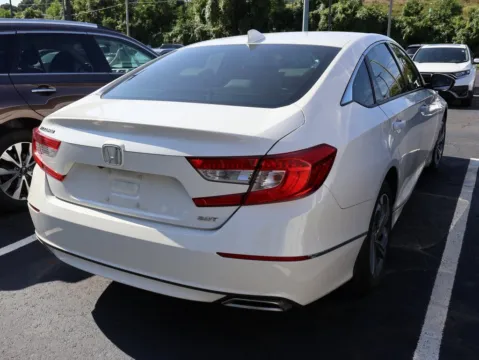 More photos of 2019 Honda Accord Sedan EX-L 2.0T at Jay Wolfe Honda, MO