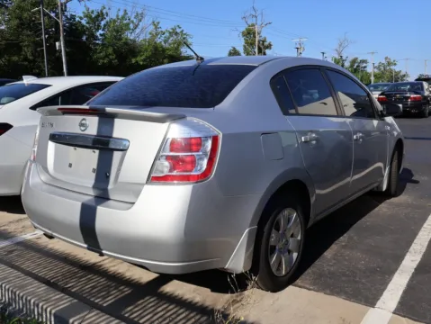 More photos of 2012 Nissan Sentra 2.0 at Jay Wolfe Honda, MO