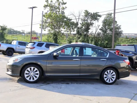 More photos of 2015 Honda Accord Sedan EX-L at Jay Wolfe Honda, MO