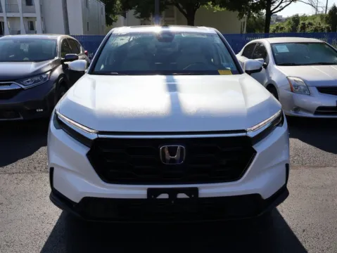 Photos of 2023 Honda CR-V EX-L for sale in Kansas City, MO at Jay Wolfe Honda