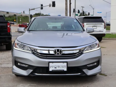 Photos of 2016 Honda Accord Sedan EX-L for sale in Kansas City, MO at Jay Wolfe Honda