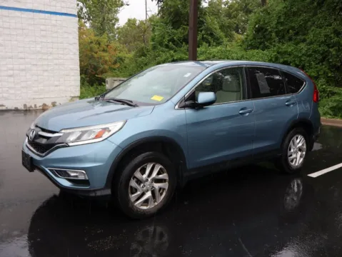 More photos of 2016 Honda CR-V EX at Jay Wolfe Honda, MO