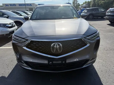 Photos of 2022 Acura MDX w/Technology Package for sale in Kansas City, MO at Jay Wolfe Honda