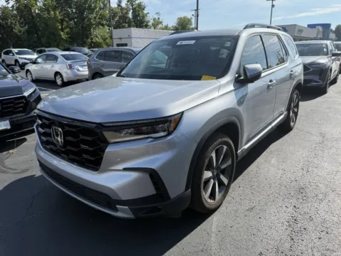 Another view of 2023 Honda Pilot Elite for sale in Kansas City, MO at Jay Wolfe Honda