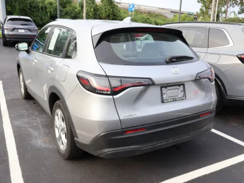More photos of 2023 Honda HR-V LX at Jay Wolfe Honda, MO
