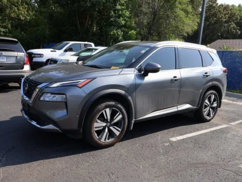 More photos of 2021 Nissan Rogue Platinum at Jay Wolfe Honda, MO