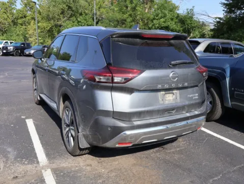 More photos of 2021 Nissan Rogue Platinum at Jay Wolfe Honda, MO