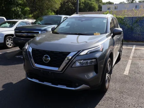 Another view of 2021 Nissan Rogue Platinum for sale in Kansas City, MO at Jay Wolfe Honda
