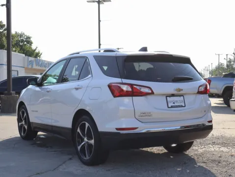 More photos of 2021 Chevrolet Equinox LT at Jay Wolfe Honda, MO