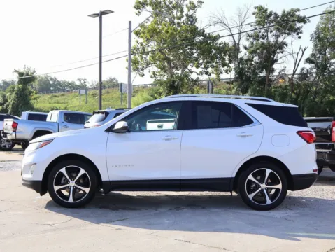 More photos of 2021 Chevrolet Equinox LT at Jay Wolfe Honda, MO