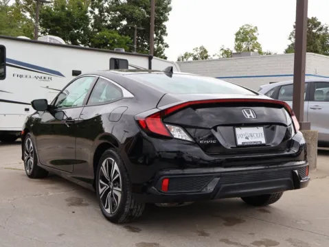 More photos of 2018 Honda Civic Coupe EX-T at Jay Wolfe Honda, MO