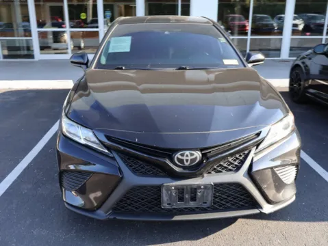 Photos of 2018 Toyota Camry SE for sale in Kansas City, MO at Jay Wolfe Honda
