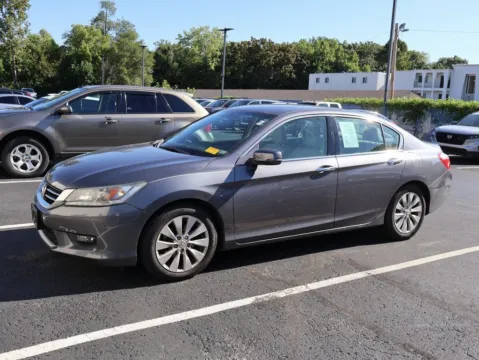 More photos of 2014 Honda Accord Sedan Touring at Jay Wolfe Honda, MO