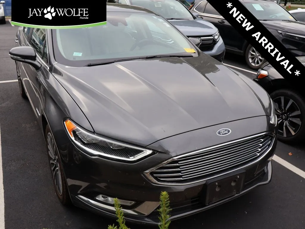 Gray 2018 Ford Fusion Hybrid Titanium for sale in Kansas City, MO