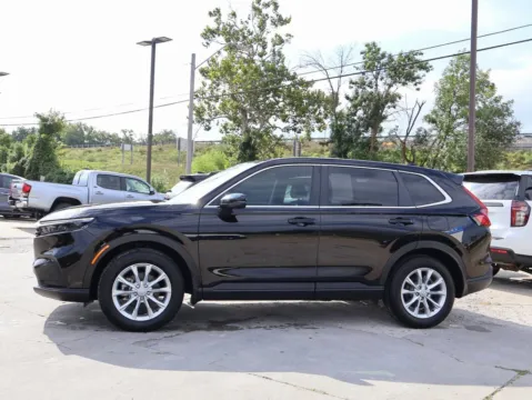 More photos of 2024 Honda CR-V EX-L at Jay Wolfe Honda, MO