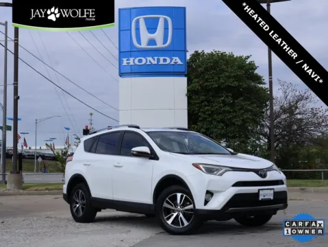 White 2018 Toyota RAV4 XLE for sale in Kansas City, MO