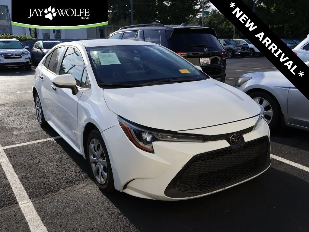 White 2021 Toyota Corolla LE for sale in Kansas City, MO