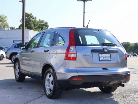 More photos of 2008 Honda CR-V LX at Jay Wolfe Honda, MO