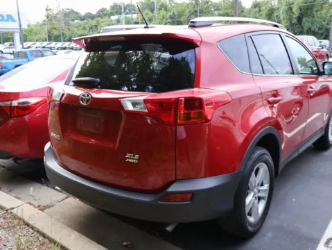 More photos of 2014 Toyota RAV4 XLE at Jay Wolfe Honda, MO