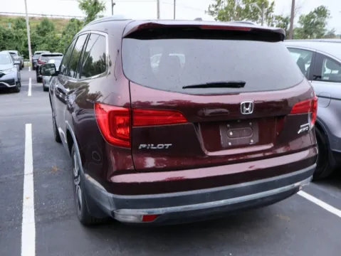 More photos of 2016 Honda Pilot Touring at Jay Wolfe Honda, MO