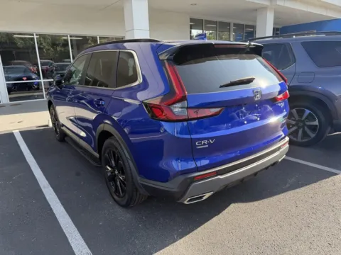 More photos of 2023 Honda CR-V Hybrid Sport Touring at Jay Wolfe Honda, MO