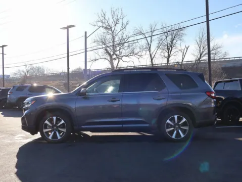 More photos of 2023 Honda Pilot Elite at Jay Wolfe Honda, MO