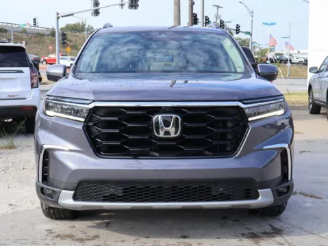 Photos of 2023 Honda Pilot Elite for sale in Kansas City, MO at Jay Wolfe Honda
