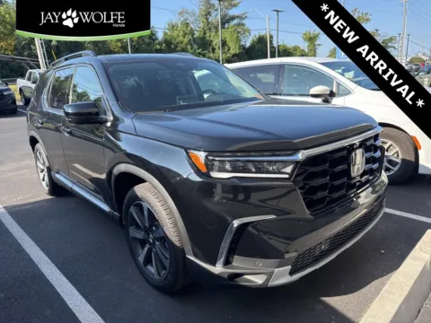 Black 2024 Honda Pilot Elite for sale in Kansas City, MO