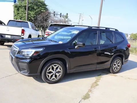More photos of 2021 Subaru Forester Premium at Jay Wolfe Honda, MO
