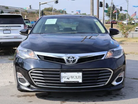 Photos of 2014 Toyota Avalon XLE for sale in Kansas City, MO at Jay Wolfe Honda