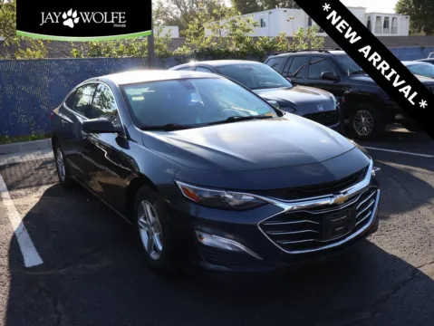 Gray 2021 Chevrolet Malibu LS for sale in Kansas City, MO