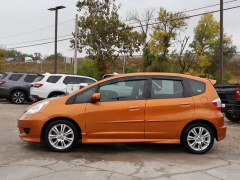 More photos of 2009 Honda Fit Sport w/Navi at Jay Wolfe Honda, MO