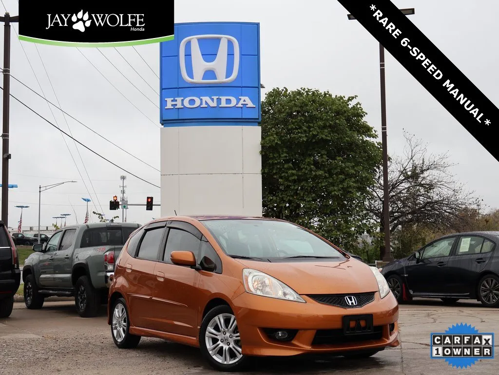 Orange 2009 Honda Fit Sport w/Navi for sale in Kansas City, MO