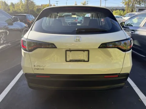 More photos of 2024 Honda HR-V LX at Jay Wolfe Honda, MO