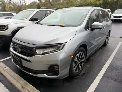 Another view of 2025 Honda Odyssey EX-L for sale in Kansas City, MO at Jay Wolfe Honda