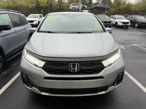 Photos of 2025 Honda Odyssey EX-L for sale in Kansas City, MO at Jay Wolfe Honda