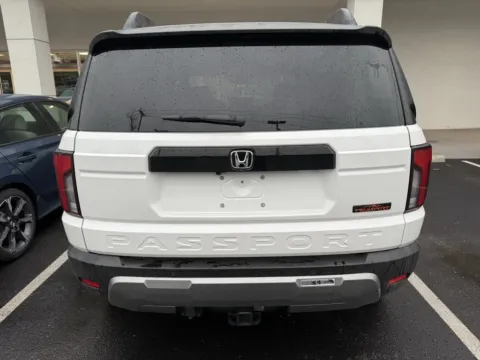 More photos of 2026 Honda Passport TrailSport Elite at Jay Wolfe Honda, MO