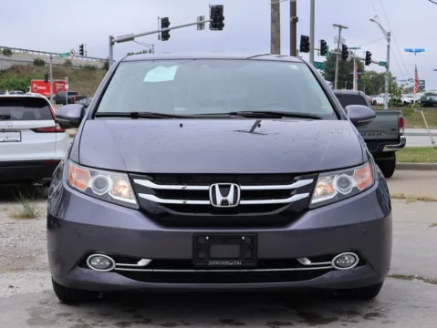 Photos of 2016 Honda Odyssey Touring for sale in Kansas City, MO at Jay Wolfe Honda