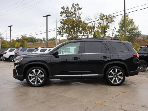 More photos of 2025 Honda Pilot Elite at Jay Wolfe Honda, MO