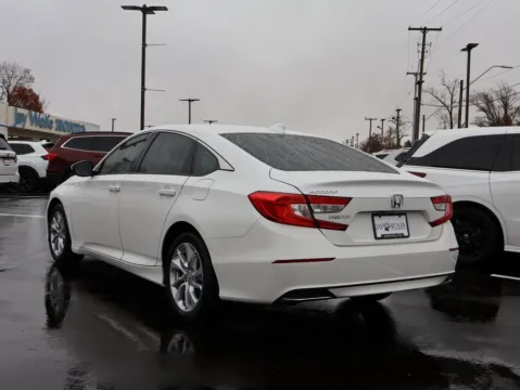 More photos of 2019 Honda Accord Sedan LX 1.5T at Jay Wolfe Honda, MO