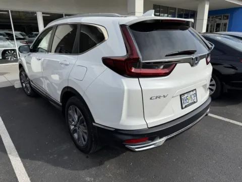 More photos of 2022 Honda CR-V Hybrid Touring at Jay Wolfe Honda, MO