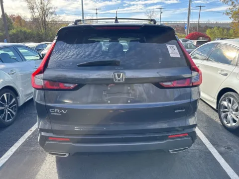 More photos of 2024 Honda CR-V Hybrid Sport Touring at Jay Wolfe Honda, MO